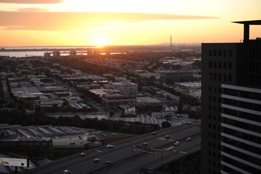 Serviced Apartments Melbourne - Platinum メルボルン エクステリア 写真