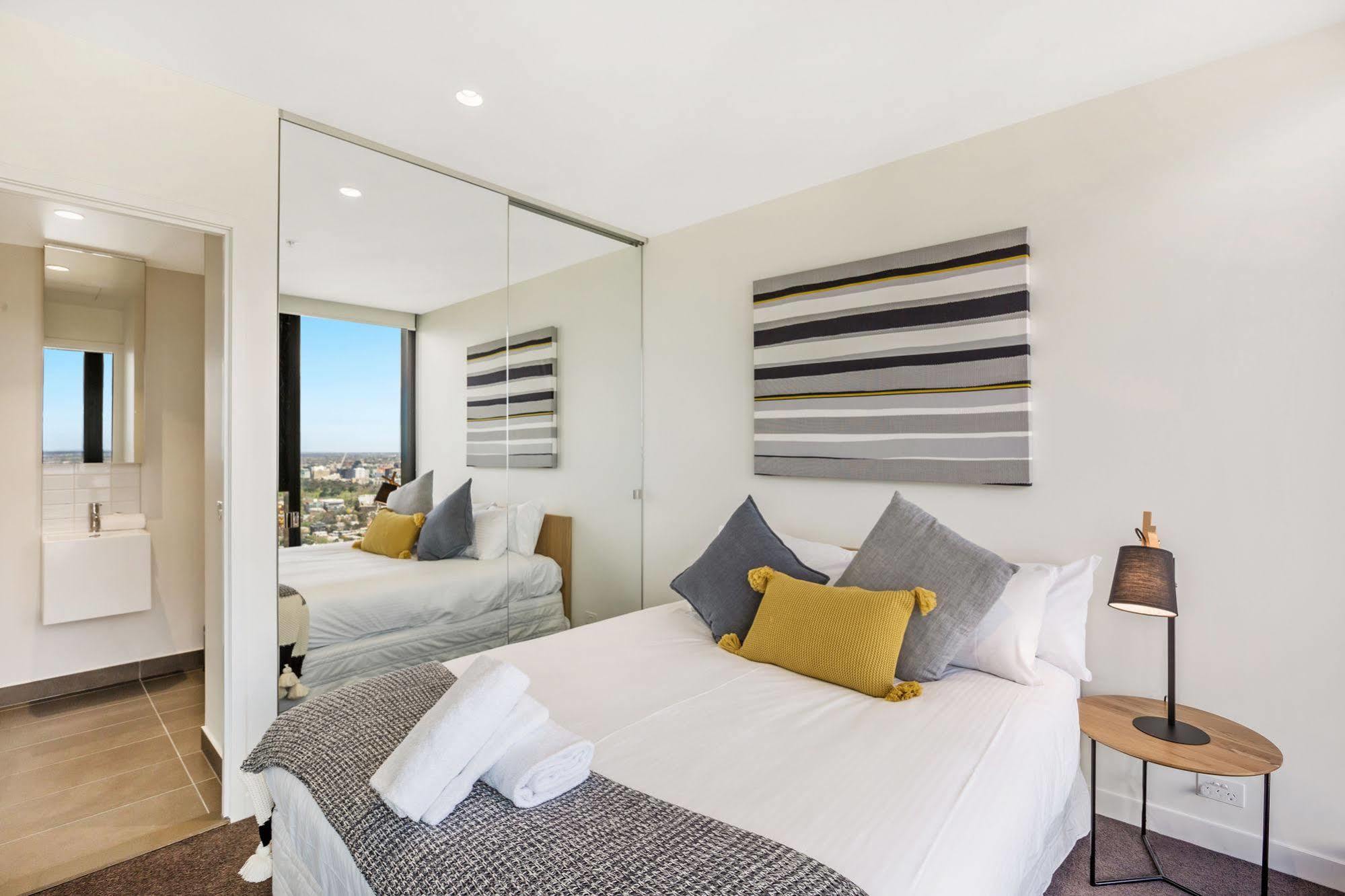 Serviced Apartments Melbourne - Platinum メルボルン エクステリア 写真