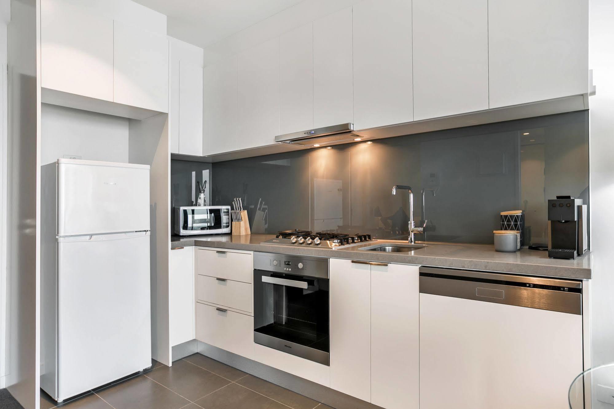 Serviced Apartments Melbourne - Platinum メルボルン エクステリア 写真